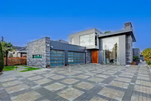 Donald Road Residence