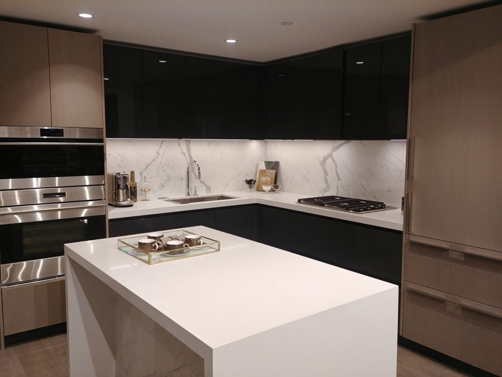 Davie & Nicola Presentation Centre